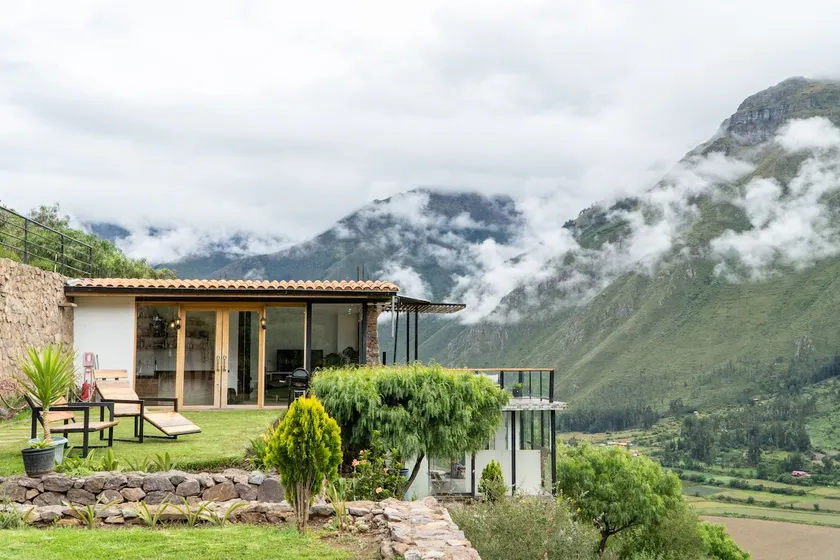 Mountain View House in Sacred Valley-Cusco - Image 1