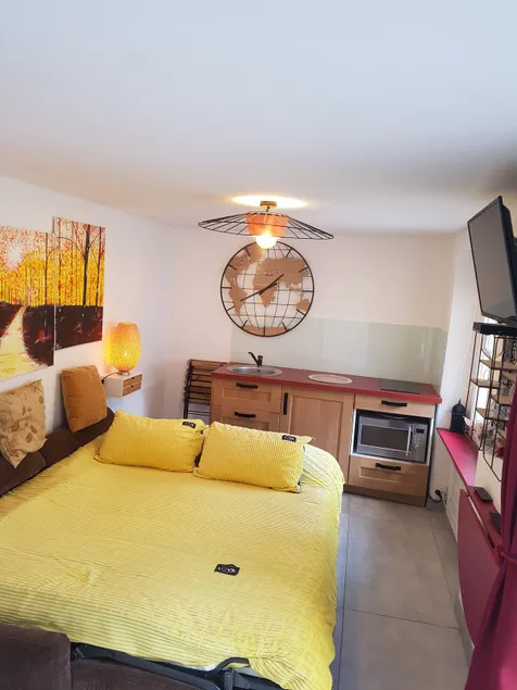 Superb Studio in the heart of Bayeux - Image 1