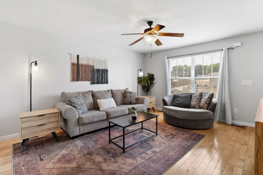 Cozy Condo - Image 1