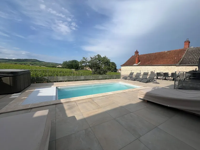 La Bastide De Chassagne-Montrachet - Image 1