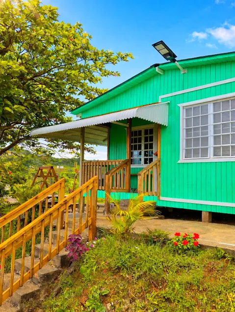 Peaceful coffee mountain escape - Image 1