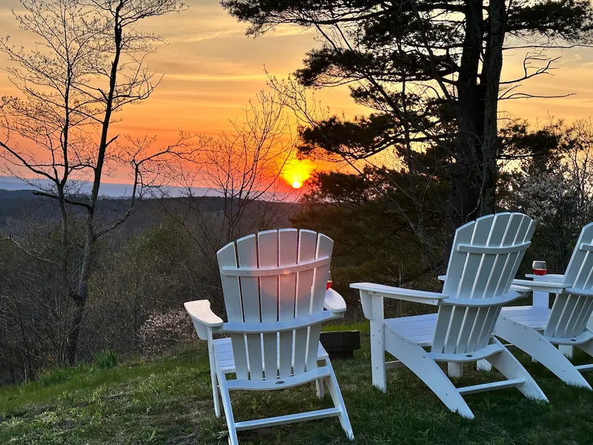 Sunset Ridge Chalet•Berkshires• Queechy Lake•HRV - Image 1