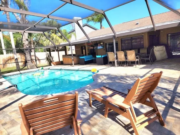 Tampa Vacation Home - 3BR 10 PPL - Pool - Image 1