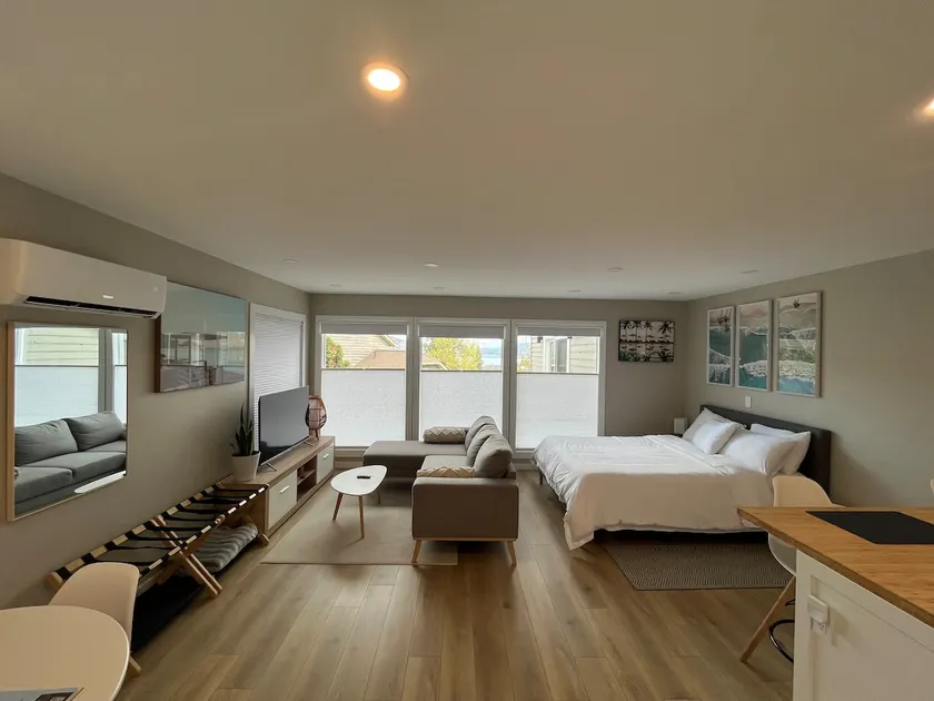 Cozy bright studio - Image 1