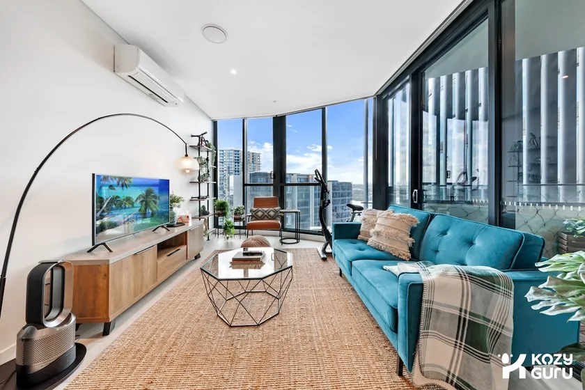 KozyGuru | Wentworth Point | 2 Beds stylish APT - Image 1