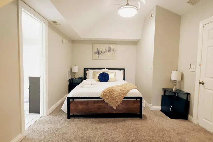 Spacious 3 BR • Firepit + Grill Fun • 6 Min to ISU - Image 1