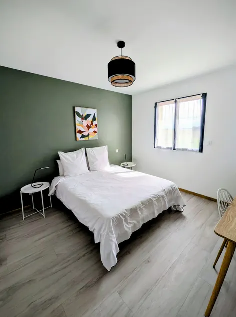 Room in an accommodation area - Image 1