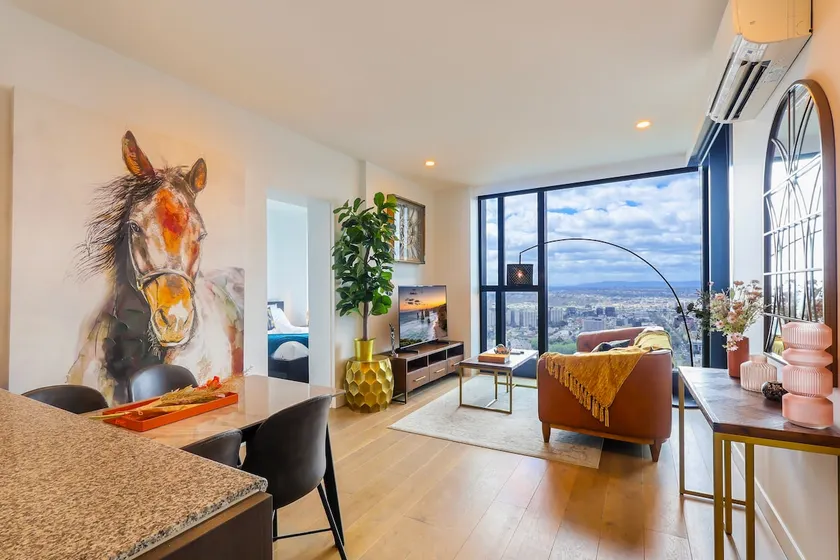 HighRise CityView 2 bedrooms Apt - Image 1