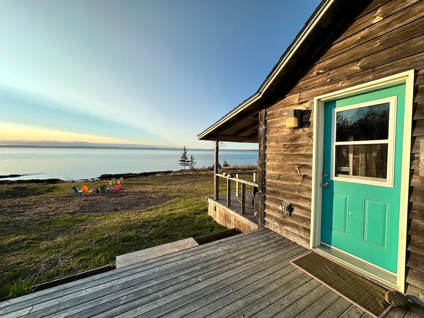 Private 2-Bedroom Cottage on the Bay of Fundy - Image 1