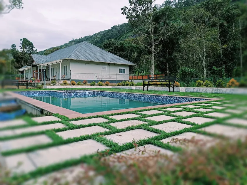 3BHK serviced apartment in posh villa near Munnar - Image 1