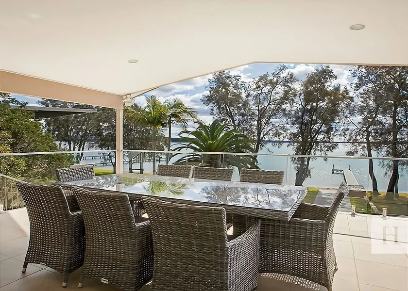 Aproveite o Lazy Daze no belo Lago Macquarie - Image 1