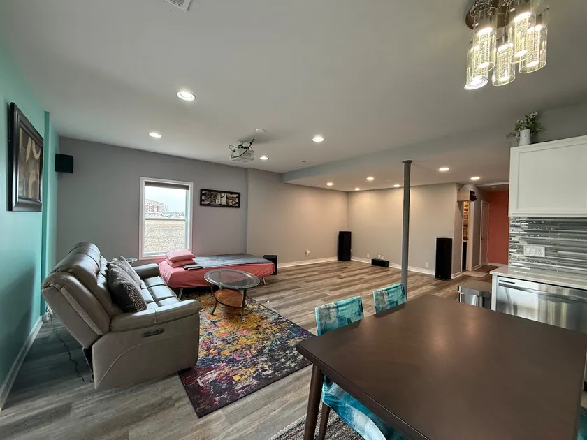 Home Sweet Home - Image 1