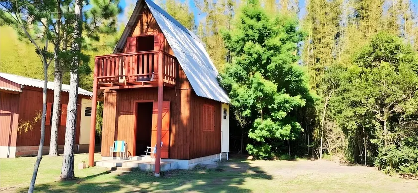 Chalet 7 km from IFRS-Osorio, Forum / 3 km from ERS030 / Easy Taxi Access - Image 1