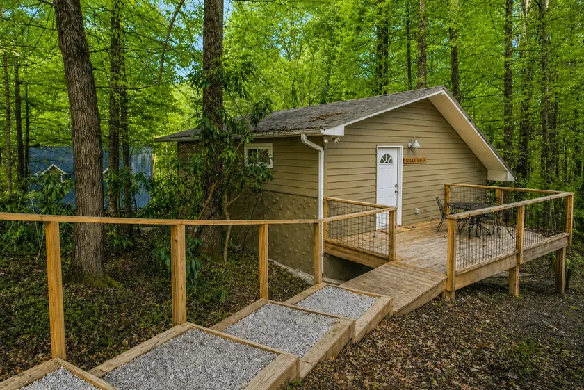 Pisgah Hillside Haven | Private Mountain Retreat Near Brevard, Pisgah & Asheville - Image 1
