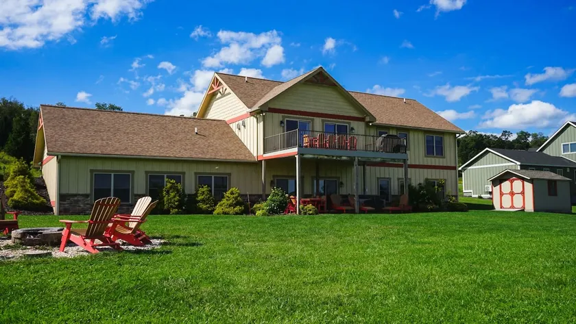 6BR Luxury Escape w/ Indoor Pool Boat Dock Avail - Image 1