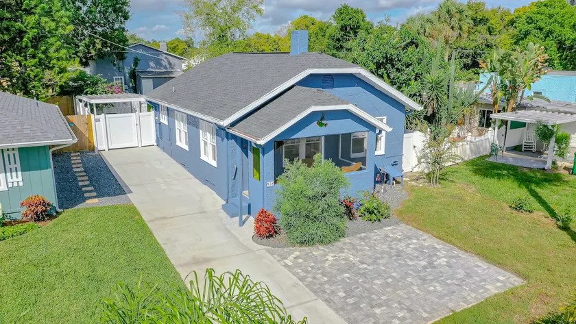Charming Cottage: Minutes to Beach - Image 1