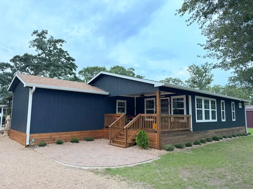 The Sunset Cottage by Lake Somerville - Image 1