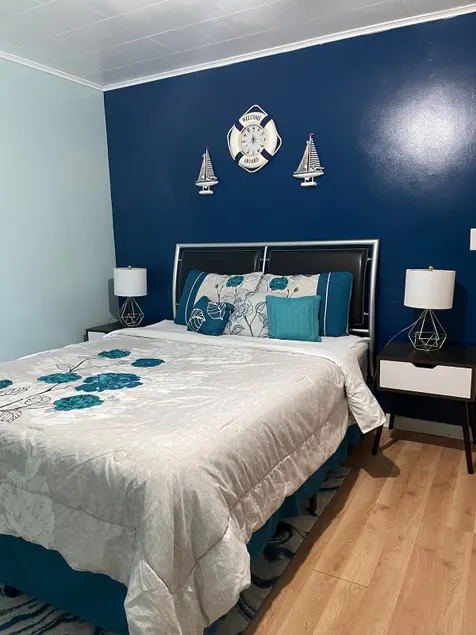 Sunny side Blue apartment - Image 1