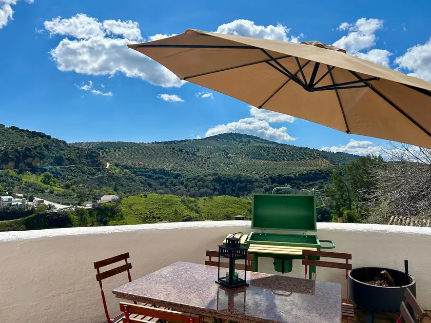 Soleá: a century-old house with views. - Image 1
