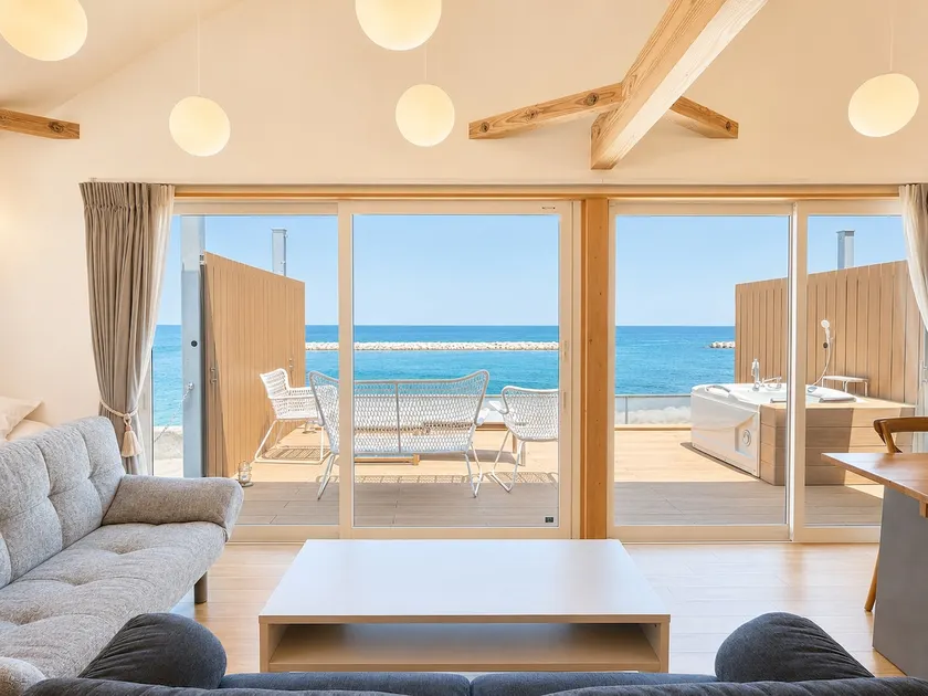 [Ocean, BBQ, Hot Tub] Stunning Ocean-View Private Villa (Building 0 Cero) - Image 1