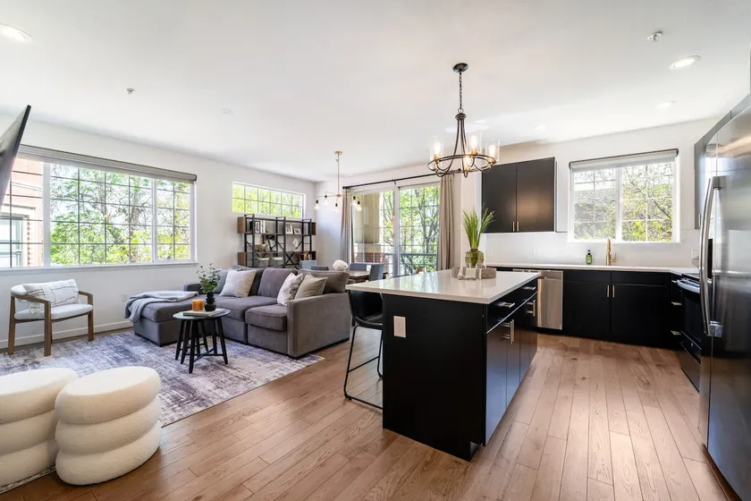 Remodel in Capitol Hill downtown w/2 garage spots - Image 1
