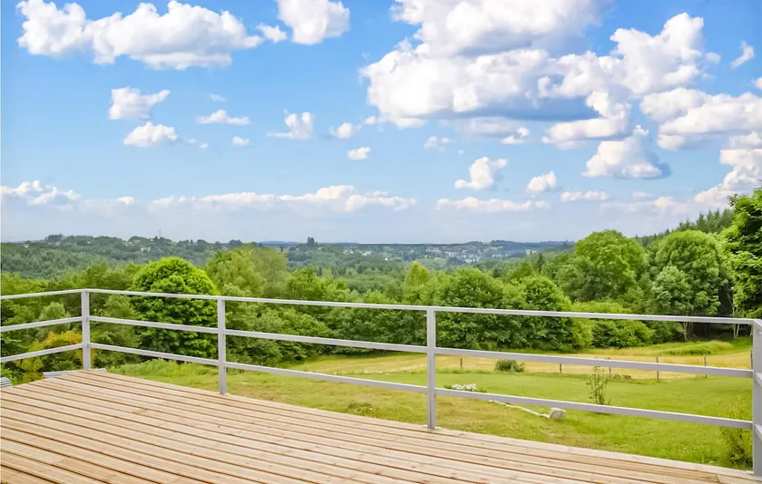 Awesome Home In Ussel With Wifi - Image 1