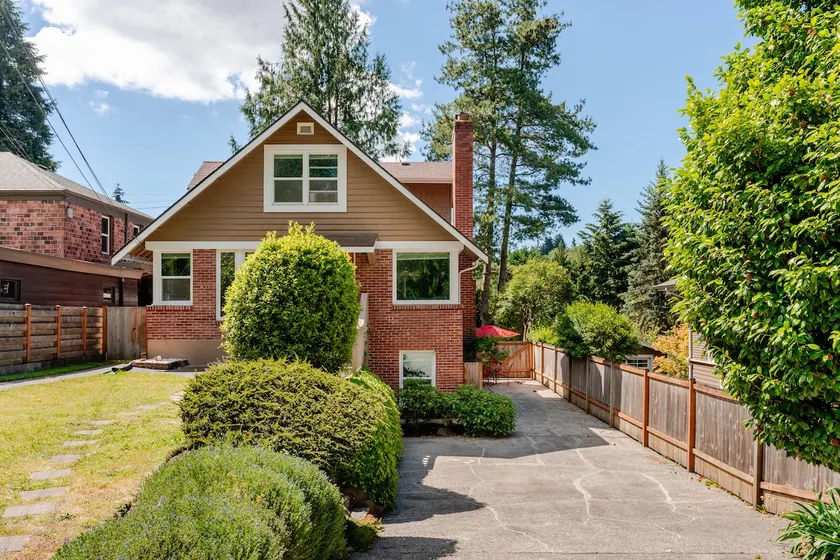 Spacious, Beautiful Eco-Retreat in NE Seattle! - Image 1
