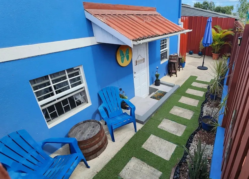The Blue Pearl-Cozy2Bd w/ Chillout Outdoor Lounge - Image 1