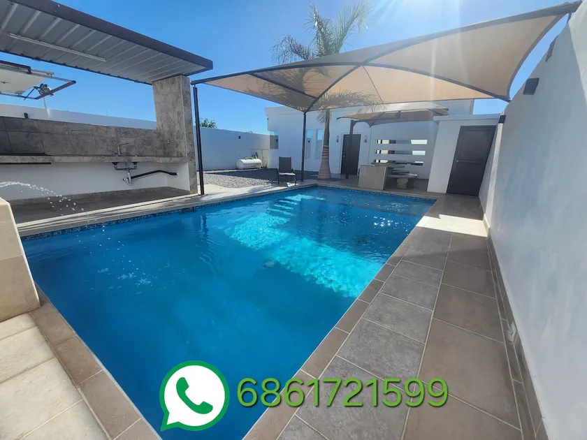 A charming place with a pool - Image 1