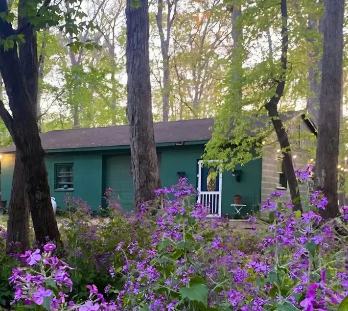 Studio Apartment on 15 Acre Nature Reserve - Image 1