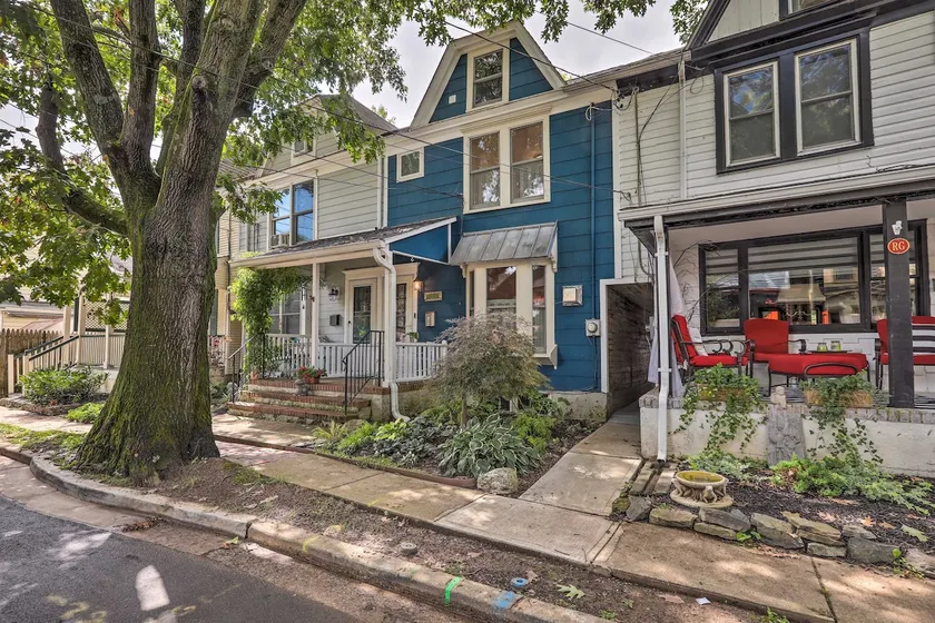 Charming Lambertville Retreat - 1 Mi to River! - Image 1