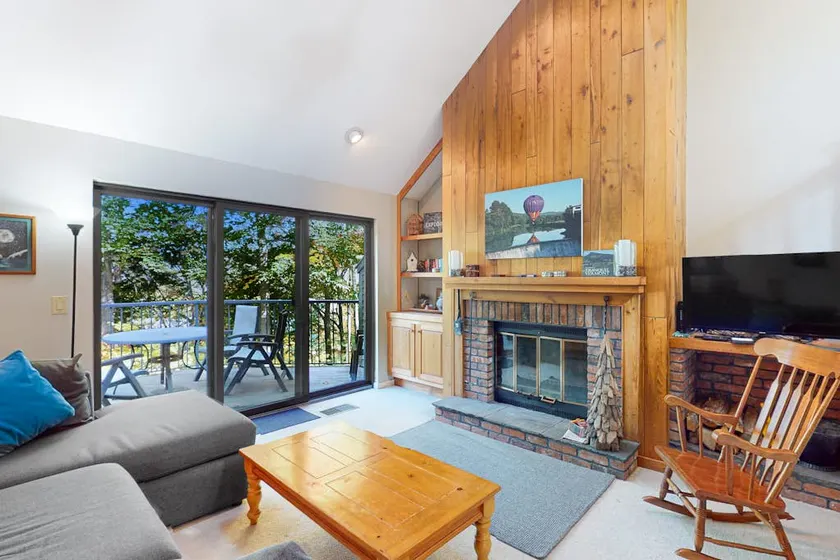 3BR Mountainview | Pool | Sauna | Tennis - Image 1