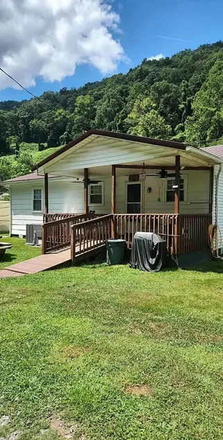 Cute Little Whole House For Rent<br>Franklin’s Lodge - Image 1