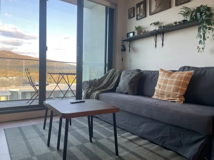 Top floor CBD Comfy View 1BR Apartment & Bath tub - Image 1