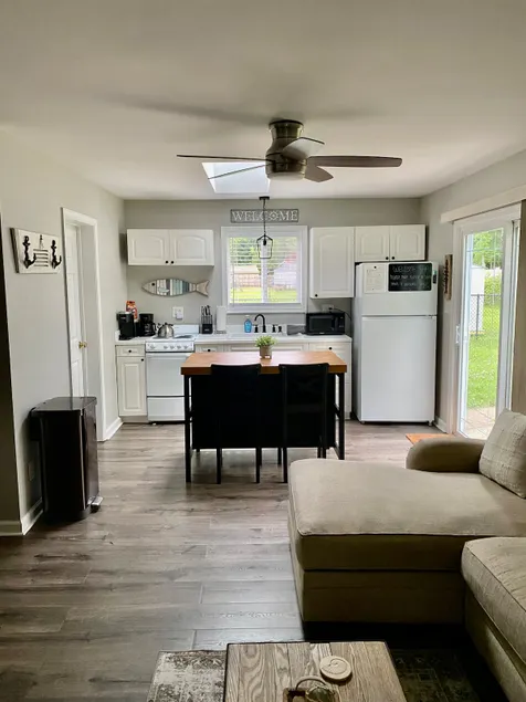Apartment with Lounge Stevensville, MD - Image 1