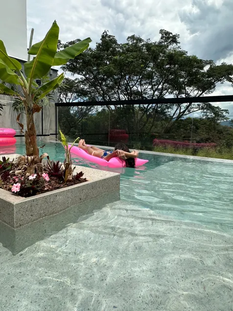 Amazing House with Pool - Image 1