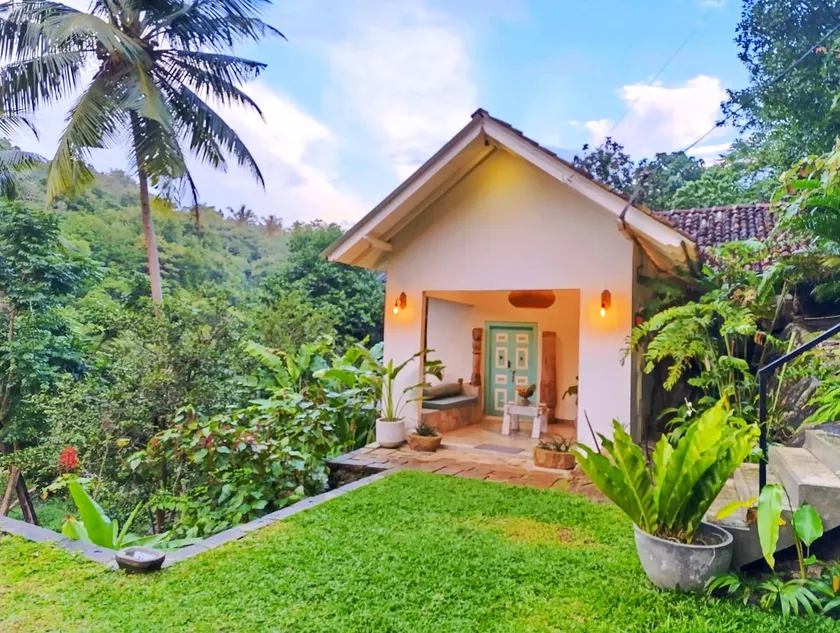 ”Escape to Casa Langur, Jungle Bliss Near Beach” - Image 1