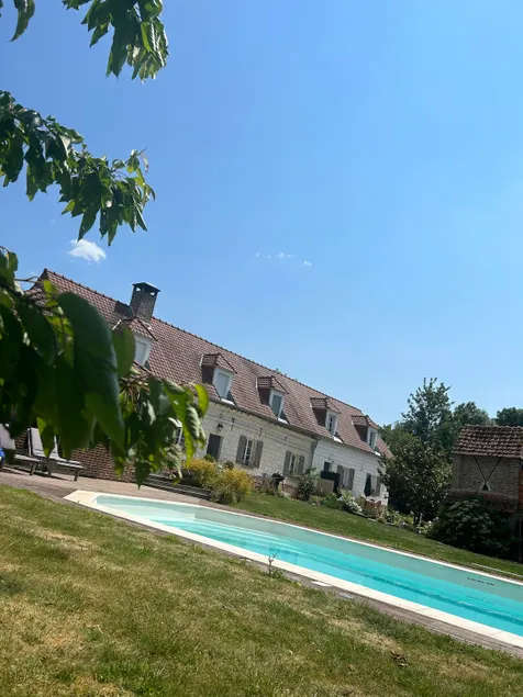 Charming gîte with jacuzzi, swimming pool, sauna, fishing - Image 1