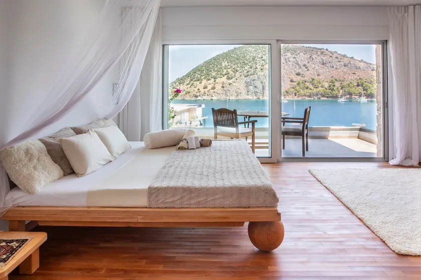 Magical Sea View Suite - Image 1