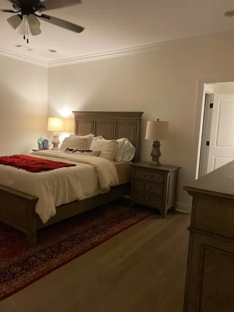 Cheerful 3 Bdrm 3.5 Bath Oxford home 3 Queen Beds - Image 1