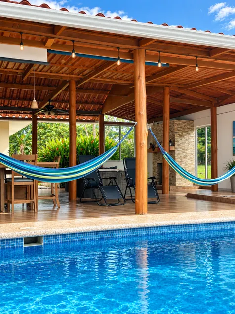 Beautiful country house with a pool. - Image 1