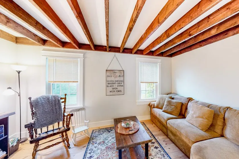 Charming 3BR Dog Friendly | Balcony | W/D - Image 1