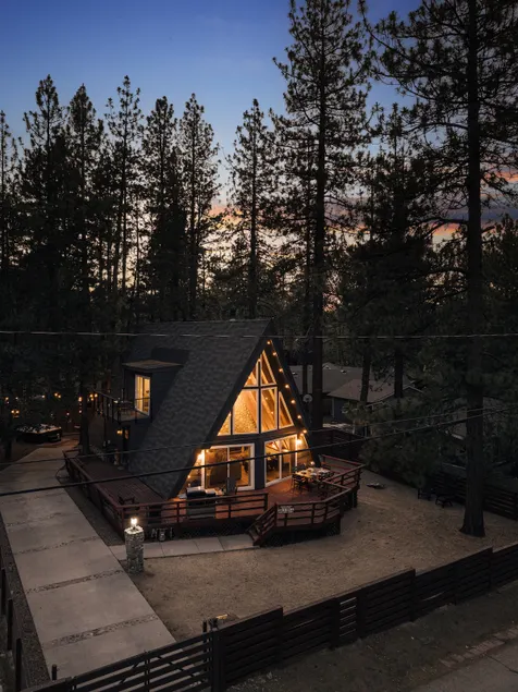 Cresta Chalet | hot tub, game room + firepit - Image 1