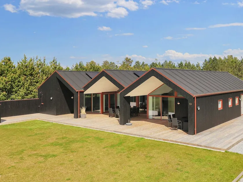 10 person holiday home in Jerup-By Traum - Image 1