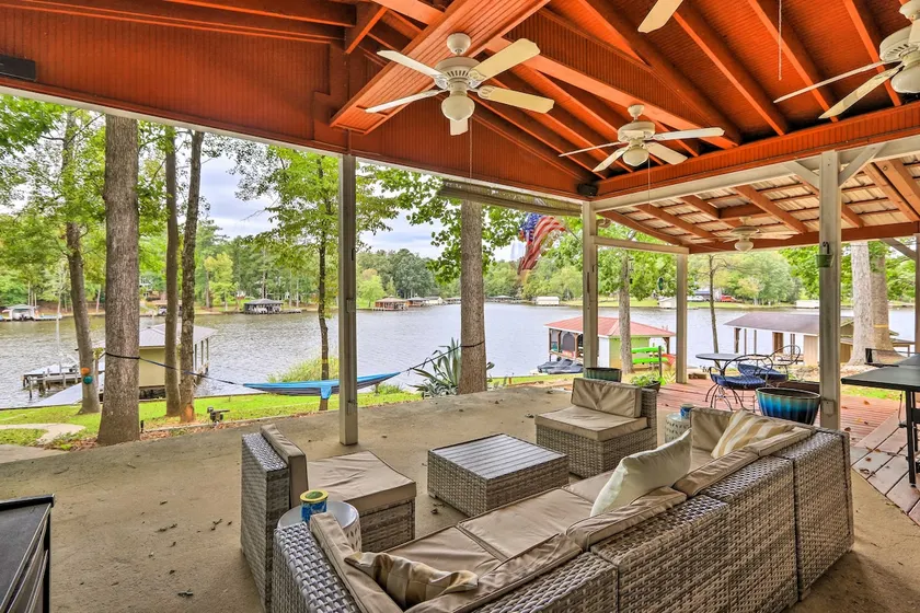 Eatonton Getaway on Lake Sinclair w/ Dock! - Image 1
