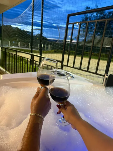 Ricaurte VIP: Private Jacuzzi, Comfort and Pools - Image 1