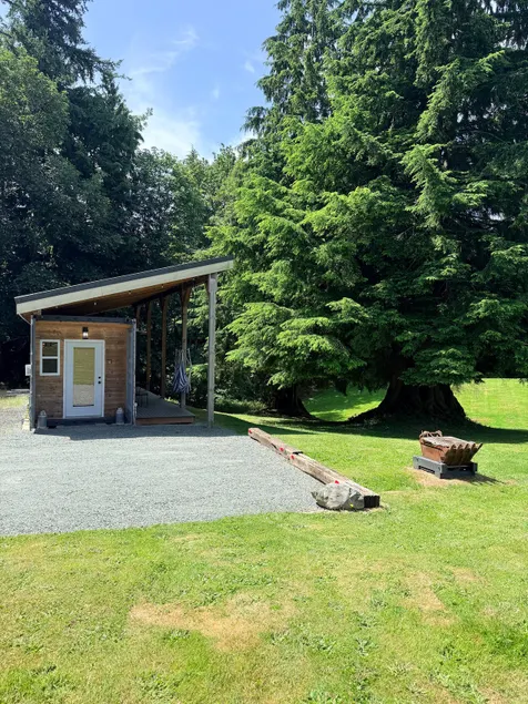 Woodlands cabin retreat - Image 1