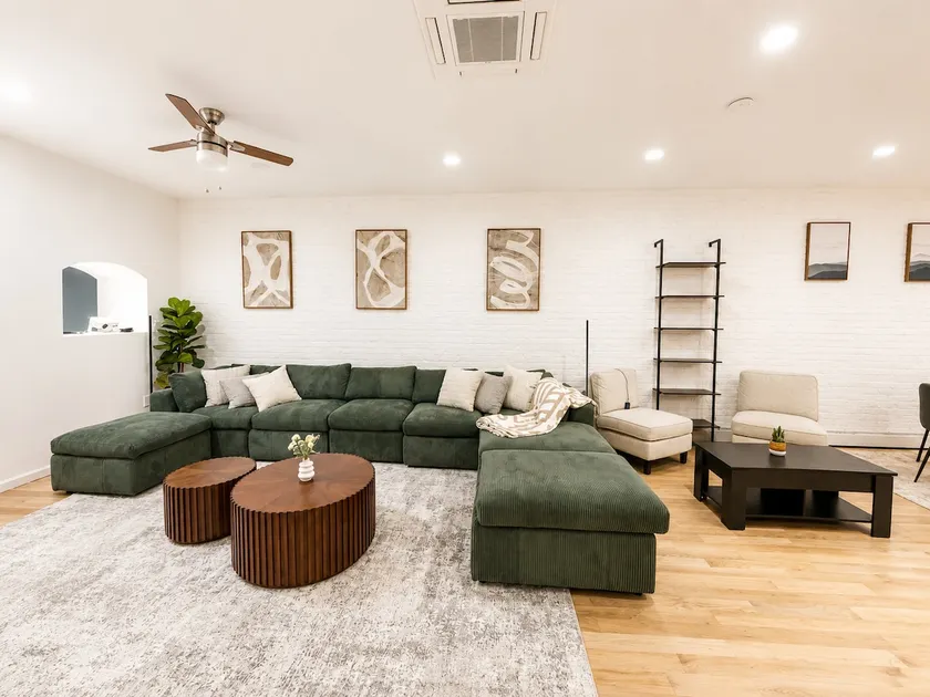 Nolita 2500 Square feet Loft with 6 BR 2BA - Image 1