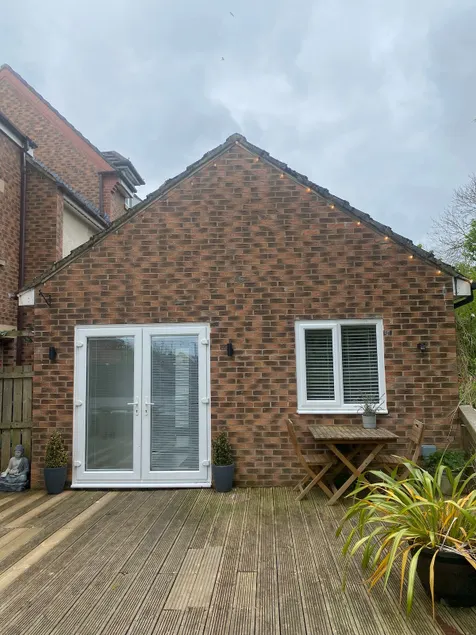 Bradford House with en-suite - Image 1