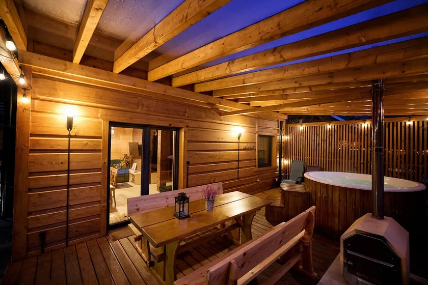 Luxury cottage with a hot tub on the deck, sauna, and pool - Image 1